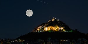 Πανσέληνος Αυγούστου