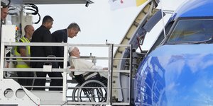 Ο Παπας Φραγκίσκος ταξίδεψε για Πορτογαλία