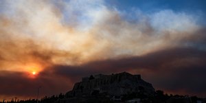 Πώς αναμένεται να κινηθεί η φωτιά στην Πάρνηθα τις επόμενες ώρες 
