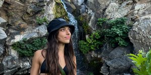 Ιφιγένεια Πιερίδου: Η Ευτυχία από τη Γη της Ελιάς με μπικίνι σε animal print