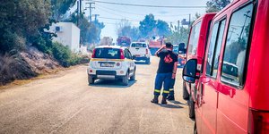 Μάχη με τις φλόγες στη Βοιωτία