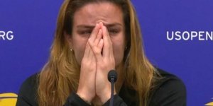 Ξέσπασε σε κλάματα η Σάκκαρη