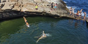 βουτιες από βραχο