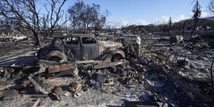 Τουλάχιστον 66 άνθρωποι αγνοούνται ένα μήνα μετά τη φονική πυρκαγιά στη Χαβάη, σύμφωνα με την επίσημη ανακοίνωση