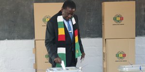 Ο πρόεδρος της Ζιμπάμπουε, Έμερσον Μναγκάνγκουα / Φωτογραφία: AP Photos