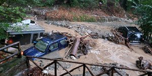  Η κακοκαιρία «Daniel» σφυροκοπά τον Βόλο