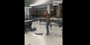 Επιβάτης σε αμόκ τα έκανε γυαλιά καρφιά σε αεροδρόμιο