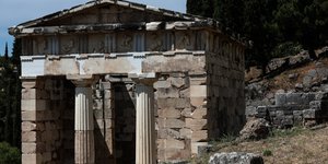 δελφοι μνημειο