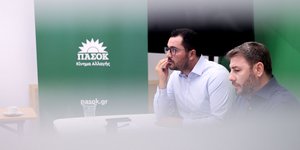 Ο Νίκος Ανδρουλάκης στη συνεδρίαση του Πολιτικού Συμβουλίου του ΠΑΣΟΚ-ΚΙΝΑΛ