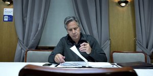 Ο Αμερικανός ΥΠ ΕΞ Άντονι Μπλίνκεν στο τρένο καθ' οδόν προς το Κίεβο