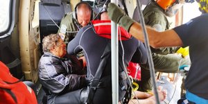 Αγία Τριάδα Καρδίτσας: Απεγκλωβισμός γυναίκας που ήταν μέσα στο νερό το ελικόπτερο Super Puma