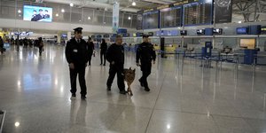 Συνελήφθη Τούρκος στο Ελ.Βενιζέλος με πλαστές ταυτότητες και κάλυκες