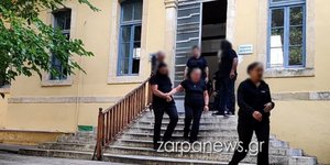 Αστυνομικοί έξω από δικαστήρια Χανίων