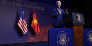 Ο Αμερικανός πρόεδρος Τζο Μπάιντεν στο Βιετνάμ