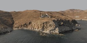 Design βίλα Σύρος νησί γκρεμός άγονη  πλαγιά