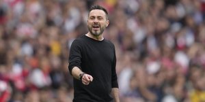 Ο προπονητής της Μπράιτον Ρομπέρτο Ντε Τζέρμπι