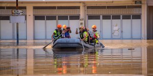 Διάσωση πολιτών από τις πλημμύρες στη Θεσσαλία από τις Ένοπλες Δυνάμεις