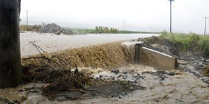 Απεγκλωβίστηκε αγρότης στην περιοχή του Δομοκού