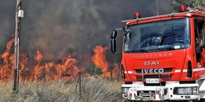 Ρομά επιτέθηκαν με πέτρες σε πυροσβέστες στην Κερατέα