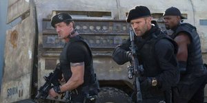 σταλονε με όπλο 