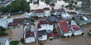 Πλημμυρισε συνοικία της Λάρισας
