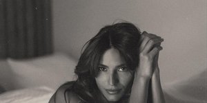 η Ηλιάνα Παπαγεωργίου τόπλες