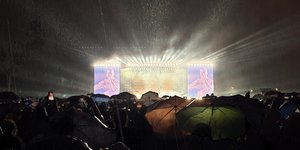 Η συναυλία των Imagine Dragons εν μέσω της κακοκαιρίας Daniel