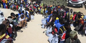Μετανάστες στην Λαμπεντούζα