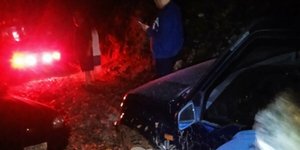 Μεγάλη επιχείρηση για να εντοπίσουν δύο αγνοούμενους που είχαν πέσει σε γκρεμό