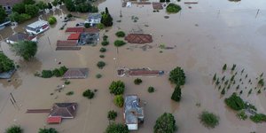 Η κακοκαιρία Daniel βύθισε το χωριό Πηνειάδα στον Θεσσαλικό κάμπο