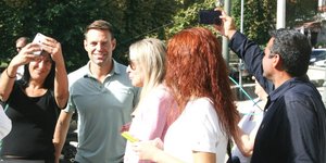 O Στέφανος Κασσελάκης από τη σημερινή του περιοδεία στη Δράμα