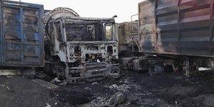 Καμένα φορτηγά στην Οδησσό