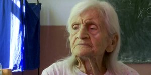 Η κυρία Σταυρούλα που είδε την περιοχή όπου ζει να μετατρέπεται σε λίμνη