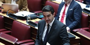 Ο Μιχάλης Κατρίνης στη Βουλή