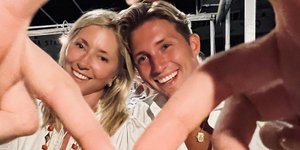 Πόπι Ντελεβίν: Το φωτογραφικό άλμπουμ των διακοπών της στην Ελλάδα με τον Κωνσταντίνο Αλέξιο Γλίξμπουργκ