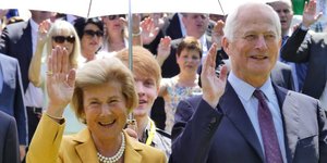 Ο πρίγκιπας Χανς Άνταμ Β' του Λιχτενστάιν και η σύζυγός του, πριγκίπισσα Μαρί