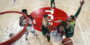 Λιθουανία και ΗΠΑ θα συνεχίσουν στα προημιτελικά του Μουντομπάσκετ 2023