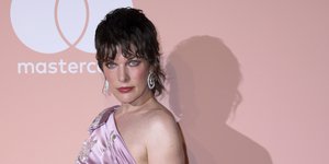 Η Μίλα Γιόβοβιτς