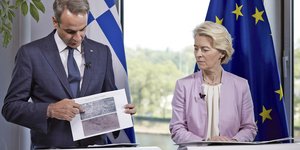 Κυριάκος Μητσοτάκης και Ούρσουλα φον ντερ Λάιεν 