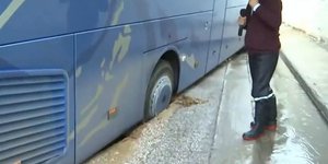 Λεωφορείο Καρδίτσα λακκούβα