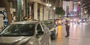 Νυχτερινή «έφοδος» της Τροχαίας - Αφαιρέθηκαν 151 διπλώματα