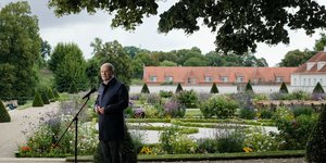 Ο Σολτς μετά την τελευταία συνεδρίαση του υπουργικού συμβουλίου στη Γερμανία