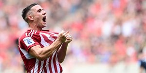 O Ποντένσε πανηγυρίζει το γκολ του στο Ολυμπιακός-Κηφισιά για τη Super League