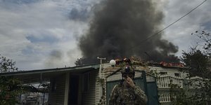 Ρωσικοί βομβαρδισμοί στην Ουκρανία στρατιωτης