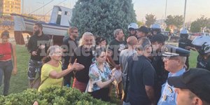 Πολίτες σε διαπληκτισμό με αστυνομικούς