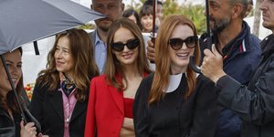 Ναταλι Πόρτμαν, Τζούλιαν Μούρ, στην πρεμιέρα στις Κάννες