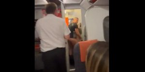 Ζευγάρι έκανε σεξ σε τουαλέτα κατά τη διάρκεια πτήσης