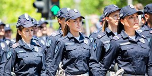 Σερβία: Διάταξη για τα εσώρουχα των γυναικών στις Ένοπλες Δυνάμεις -Τα κριτήρια που πρέπει να πληρούν