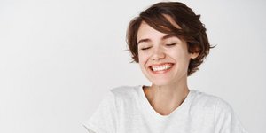 γυναίκα με χαμόγελο