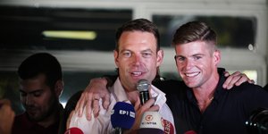 Ο Στέφανος Κασσελάκης με τον Τάιλερ